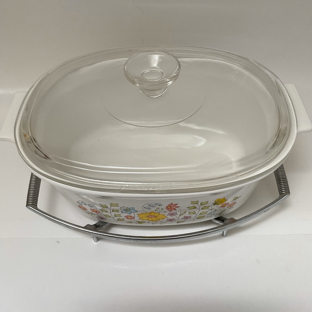 SOLD SOLD ⬅️⬅️ Corning Ware Floral Bouquet Baking Dish with Lid Serving Crad…